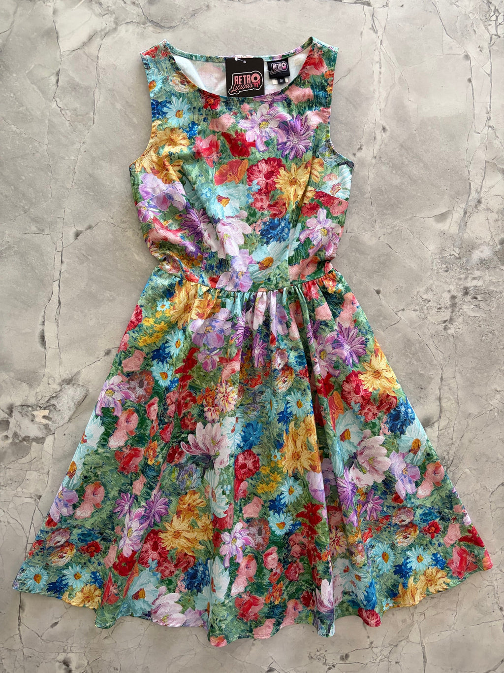 Retrolicious Floral Vintage Dress