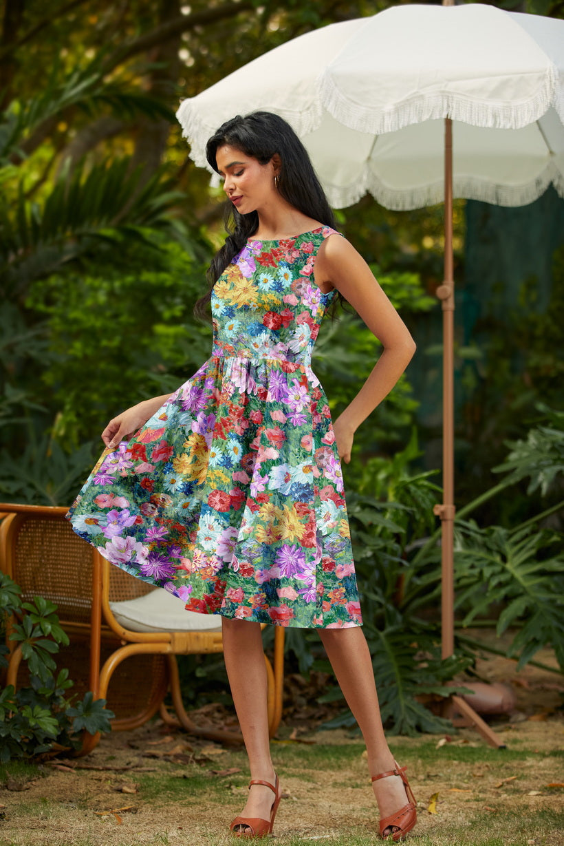 Retrolicious Floral Vintage Dress